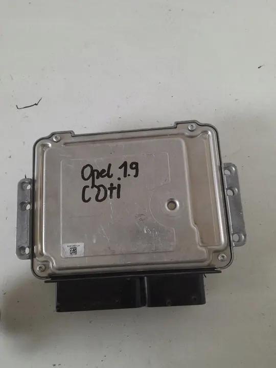 Opel Styrenhet 0281014194 55205625 image 2