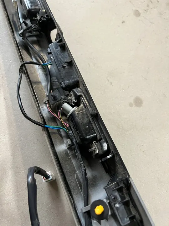 Garniture de caméra de coffre Hyundai Kona 17- OEM image 6