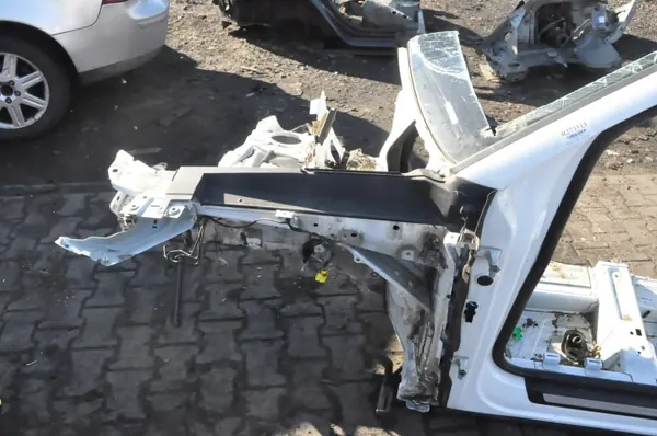 OEM DBSFG etu vasen kynnys Audi Q5 II 80A:lle image 4