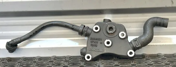 Diviseur de liquide de refroidissement OEM 2006821 DAF XF 106 image 2
