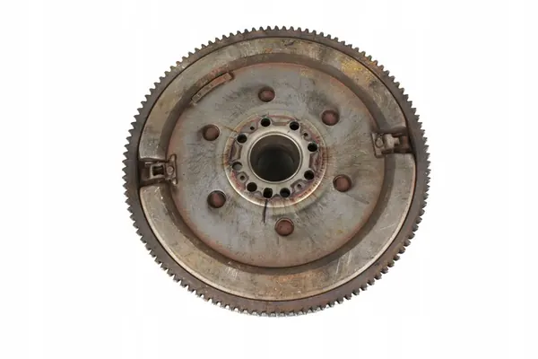 Kytkinlevy ja kaksimassaväylä Ford Kuga MK1 2.0 TDCI image 5