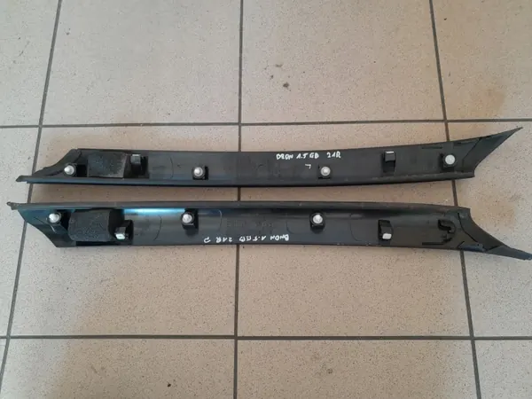 Ford Bronco Sport 2021 Protector lateral ventana OEM M1PB-S03683-AGW image 6