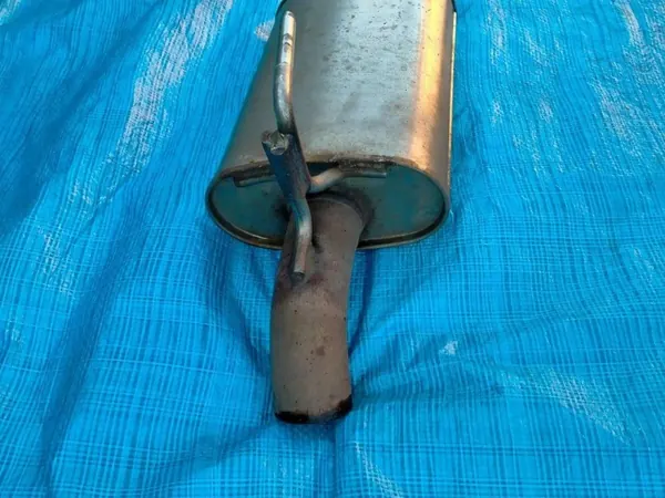 Filtro DPF Mercedes W470 OEM A4704901900 Usado image 7