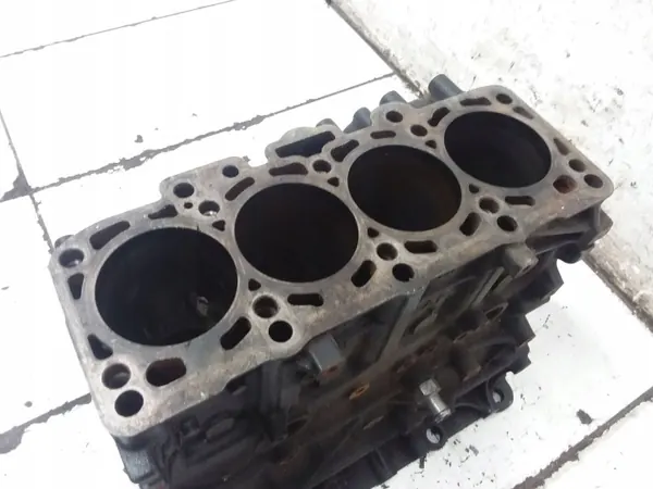 Bloc moteur d'occasion OEM CAA pour VW Transporter T6 image 4