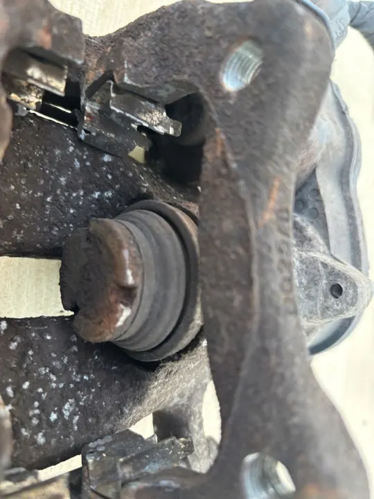 Linker remklauw OEM ZACISK HAMULCOWY LEWY SCENIC III ROZMIAR 34 image 3