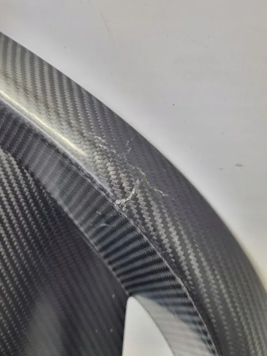 Diffuseur arrière Aston Martin Vanquish OEM CD33-17E955-BA image 3