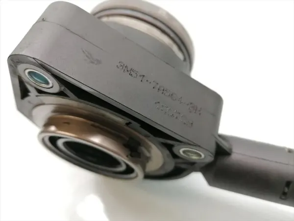 Kupplingsaktuator Ford Focus 1.8 TDCi Diesel image 5