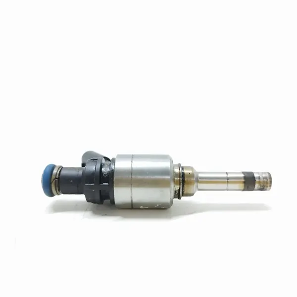 Iniettore WT21 Audi 1.8 TSI Passat 06H906036B image 4