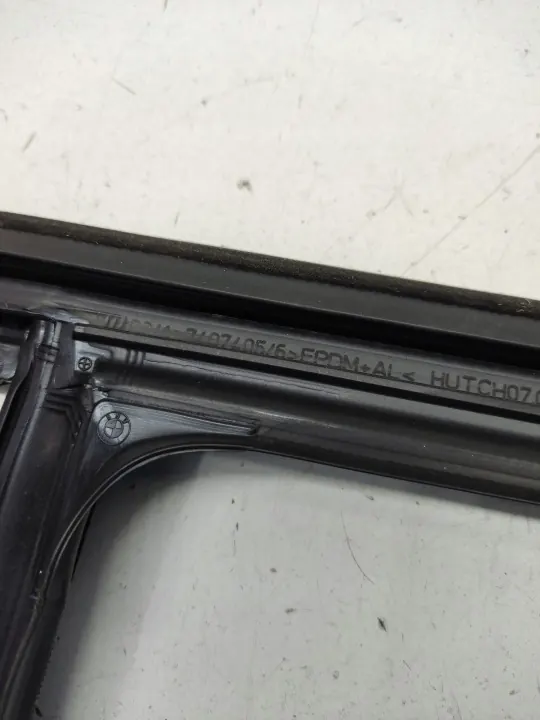 Fönstertätning styrskena vänster bak BMW OEM 7407405 image 10