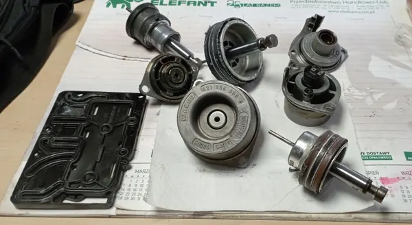 Pièces Boîte ZF Astronic - Composants Wabco Usagés image 2