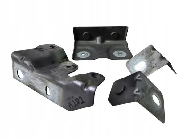 Soporte de guardabarros Land Rover OEM BJ3216E129A image 2