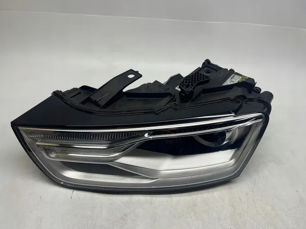 AUDI Q3 RSQ3 Reflector Xenón Izquierda Derecha 8U0941005D 8U0941043D image 2
