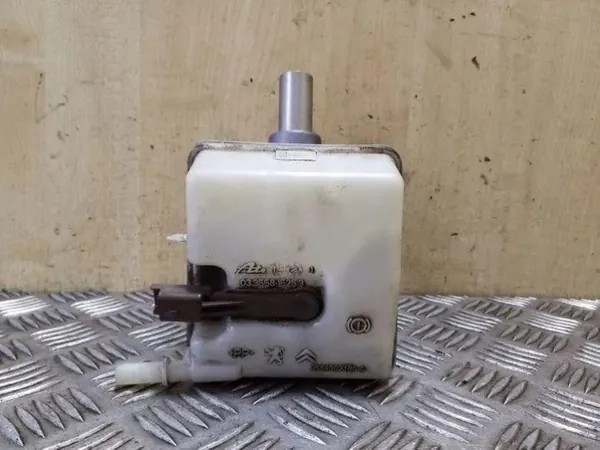 Cylindre de frein OEM 03355815253 pour Peugeot 3008 image 6