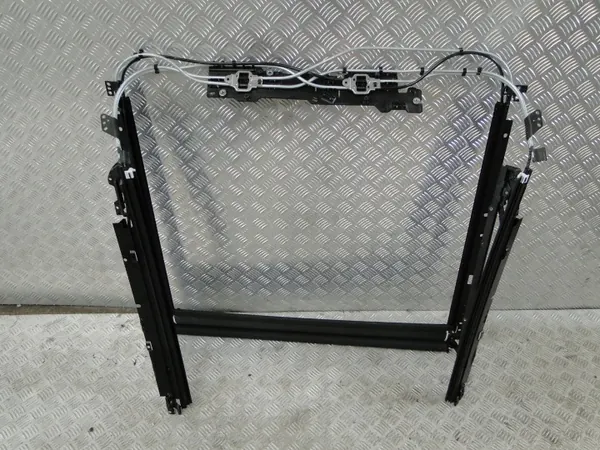 Mécanisme de toit ouvrant OEM Mercedes V-Class W447 Long AMG image 3