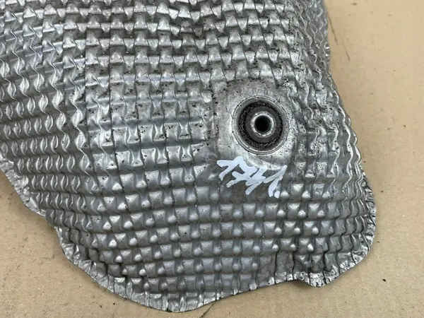 Protetor térmico coletor Suzuki Grand Vitara II image 4