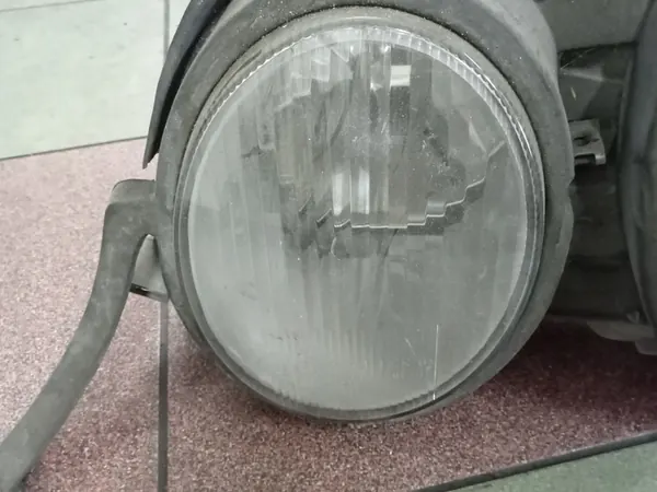 LINKER KOPLAMP MERCEDES E CLASS W211 H7 image 2