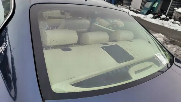 Maserati Quattroporte takalasi OEM szyba image 3