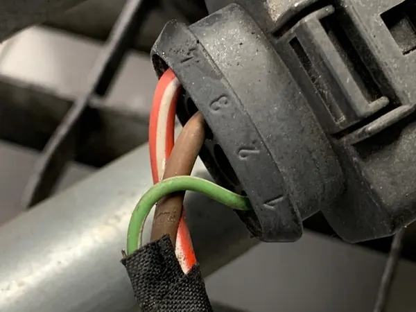 Mecanismo de limpiaparabris delantero SEAT ALHAMBRA II 7N1955023A image 4