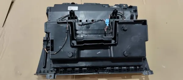 Passagerarhandskfack OEM A4476800891 Mercedes V-Klass W447 image 6