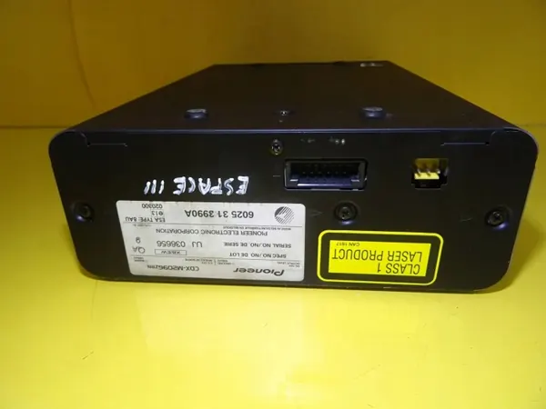 Renault CD-vaihtaja DRC10097 Espace III:lle image 4