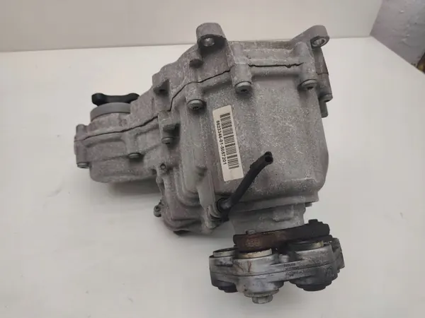 BMW X-Drive Verteilergetriebe OEM RCD24568 - Gebraucht image 2