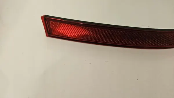 Vasen puskurin heijastin VW Touran 2007-2010 1T0945105A image 2