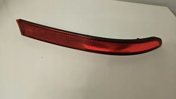 Vasen puskurin heijastin VW Touran 2007-2010 1T0945105A image 3