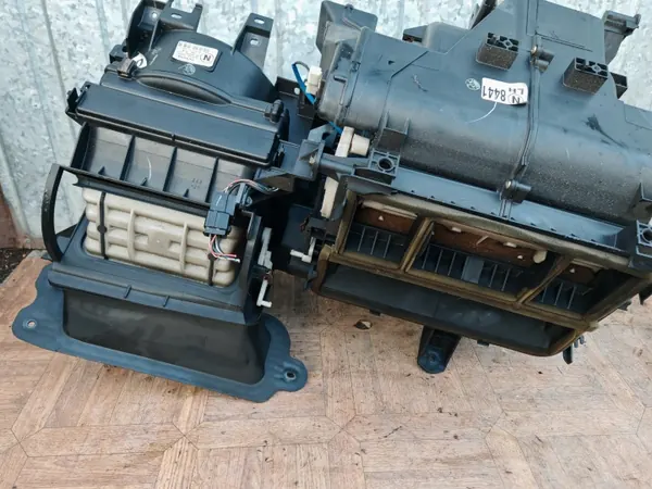 Lämmittimen kotelo OEM 87010-02540 Toyota Corollalle image 7