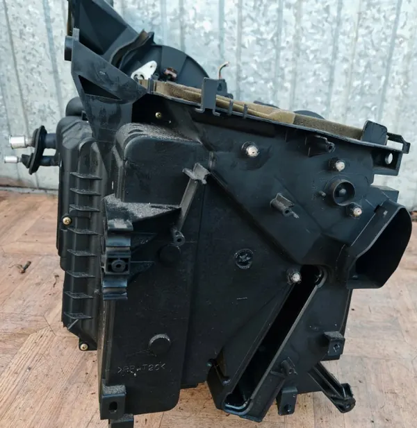 Lämmittimen kotelo OEM 87010-02540 Toyota Corollalle image 8