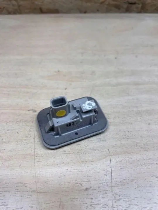 Kennzeichenleuchte OEM 92502-D2000 für Hyundai Ioniq 5 image 2