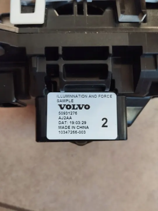 Soufflet de Levier de Vitesse Volvo OEM 50931276 - Occasion image 4