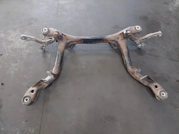 OEM BELKA OŚ SANKI ZAWIESZENIA TYŁ AUDI A6 C6 SEDAN OŚKA image 2