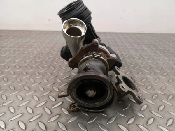 Turbo VW Golf VII 1.0L 92kw OEM 04C129656 image 4