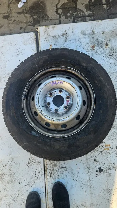 Rueda de acero Iveco 6.5" x 16" image 2