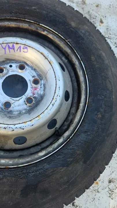 Rueda de acero Iveco 6.5" x 16" image 3