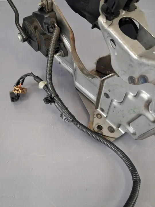 Nissan Qashqai J10 Kaasu- & Jarrupolkimet OEM E0C1046X11 image 3
