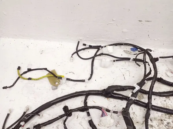 Bedrading Lexus ES 300h 2021 OEM 828173T380 image 2