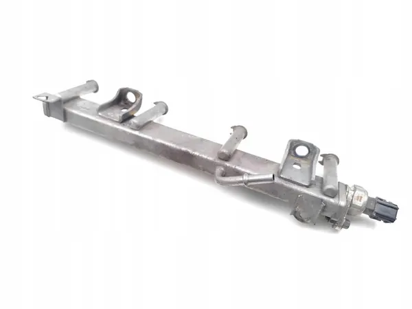 Brandstofrail Toyota RAV4 2.5 Hybrid 2021 OEM 89458-33041 image 4