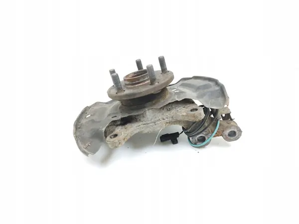 2012 Toyota Verso-S Etupyörän napa image 2