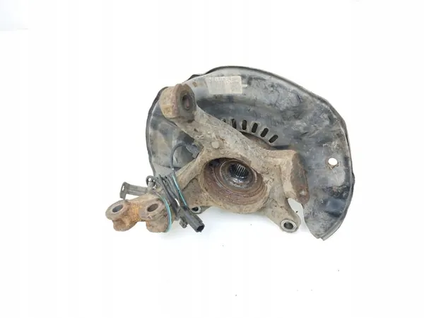 2012 Toyota Verso-S Etupyörän napa image 3