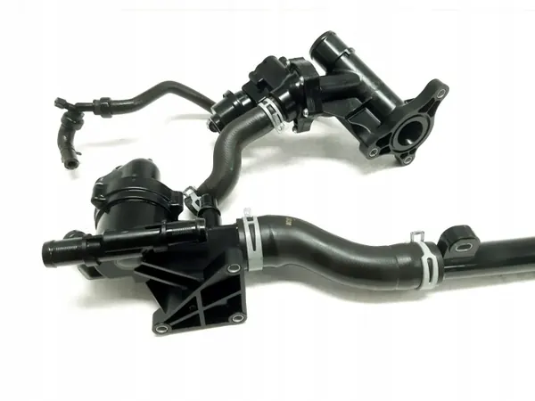 Boîtier de thermostat Renault OE OEM 110615482R image 6