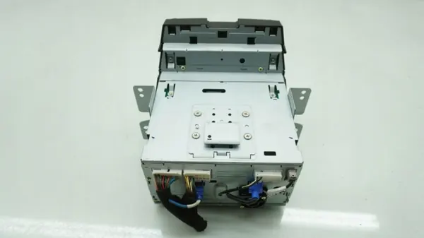 Hyundai i40 Radionavigaatio OEM 96560-3Z100 image 4