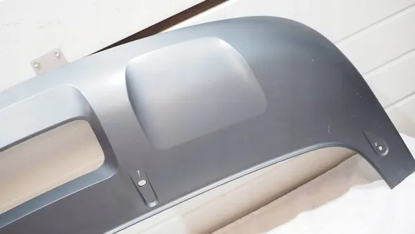 Audi Q3 Spoiler Trasero 8U0807568 image 8