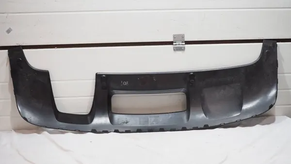 Audi Q3 Spoiler Trasero 8U0807568 image 9