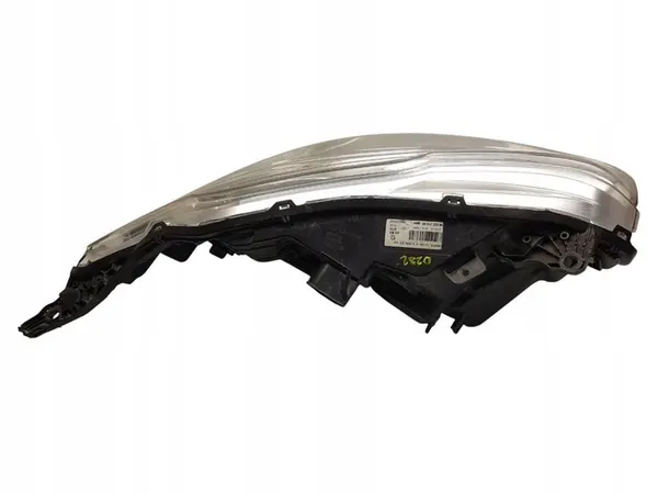 Vasen Etuvalaisin Peugeot 208 OE 9802221880 image 5