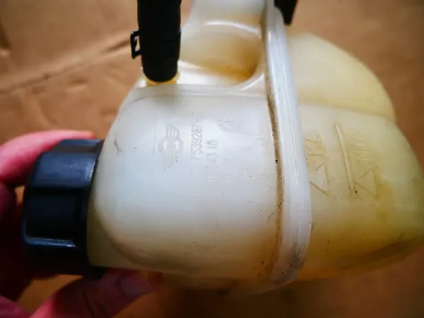 MINI R56 R55 R57 R58 R59 R60 Tampa do reservatório 7539267 image 3