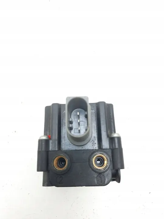 2015 BMW 5 F10 F11 Bloco de Válvula de Suspensão Pneumática MAM82039 image 2