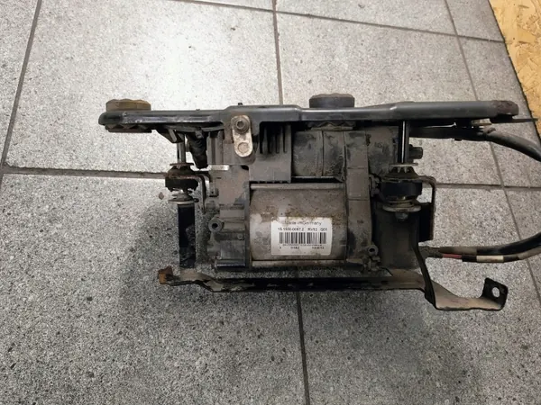 Compresseur d'air Volvo XC90 d'occasion OEM 15.1500-0071.3 image 7