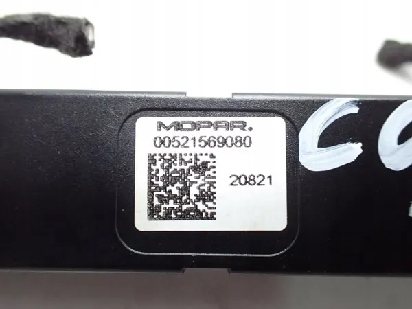 Module amplificateur antenne OEM 00521569080 Jeep Compass image 3