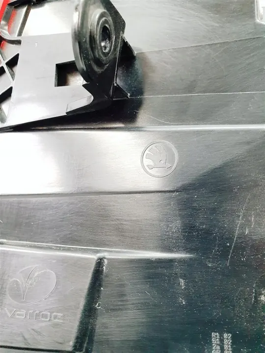 SKODA OCTAVIA III KOMBI LIFT Luz Trasera LED Izquierda image 7